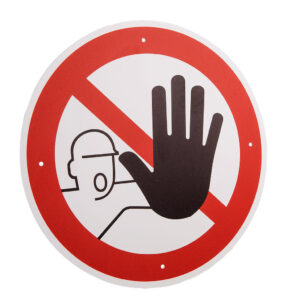 Verbotsschild "Zutritt für unbefugte verboten"